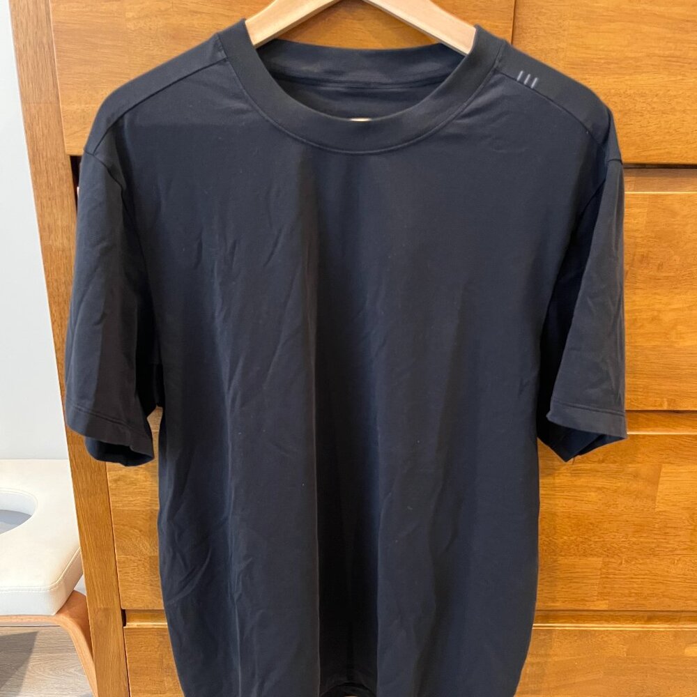 Lululemon Zeroed In T - image 1